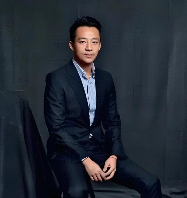 汪小菲“险中求胜”，拿下抚养权！背后5人功不可没，有人帮倒忙