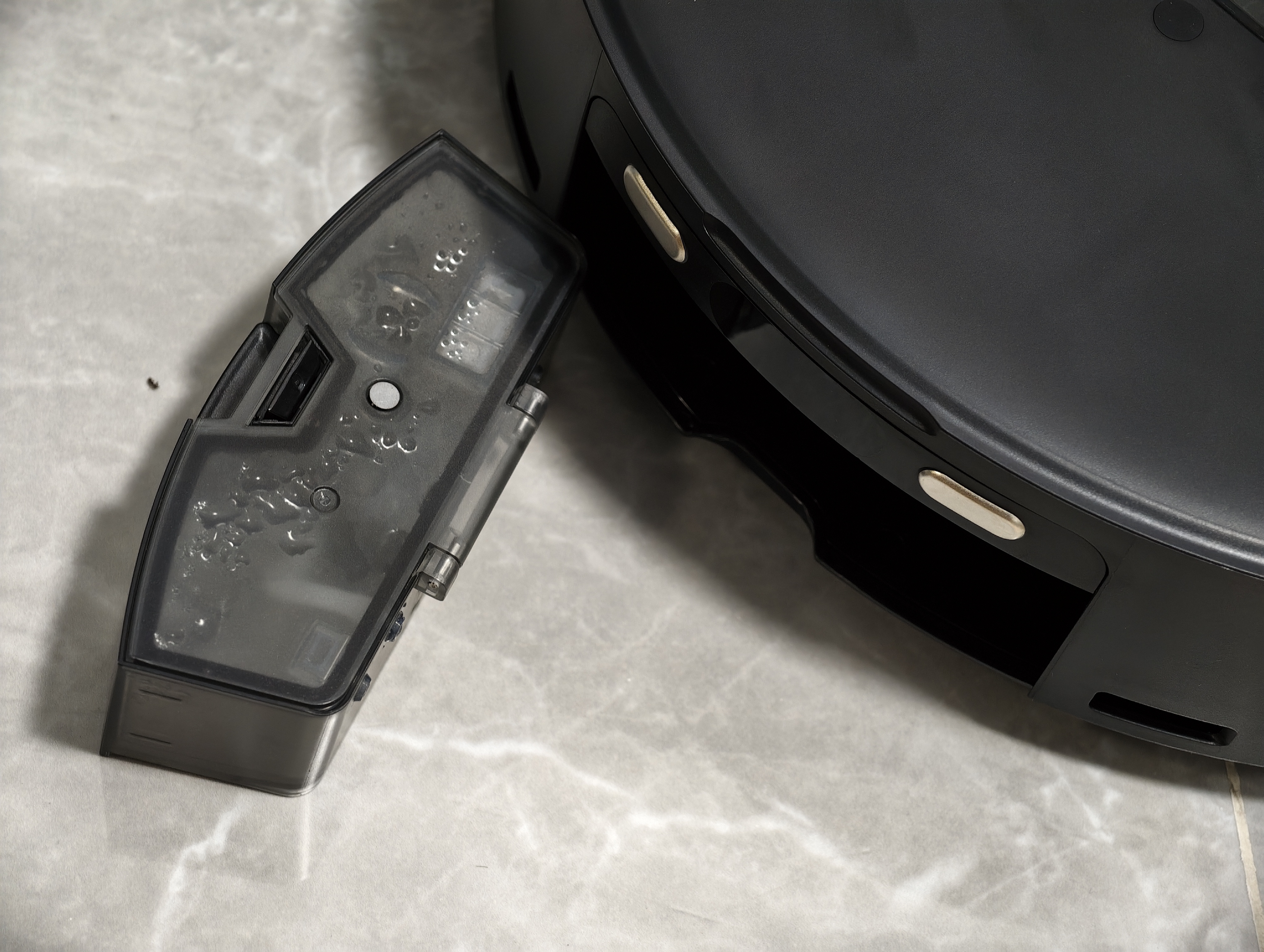 MOVA Z60 Pro评测:清洁、越障、自清洁都超强,妥妥扫地机新王?