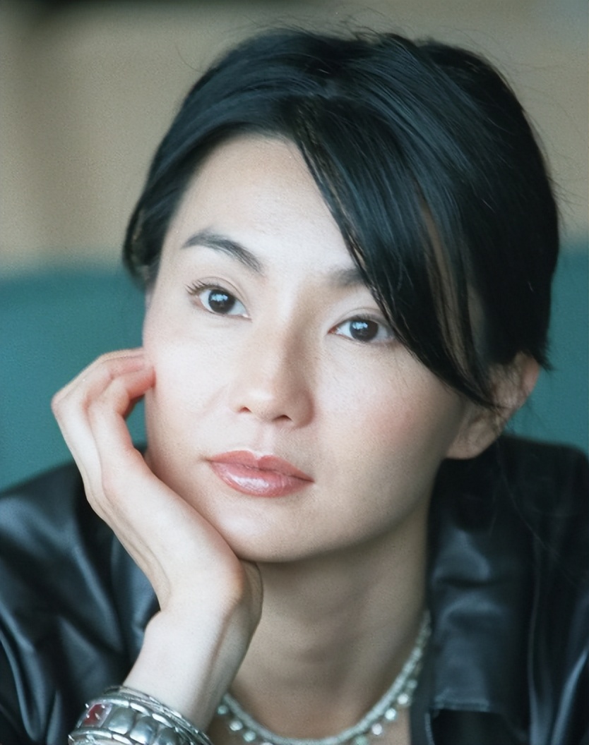 王晶不再隐瞒!曝光张曼玉60岁不婚不育内幕,主因不是梁朝伟