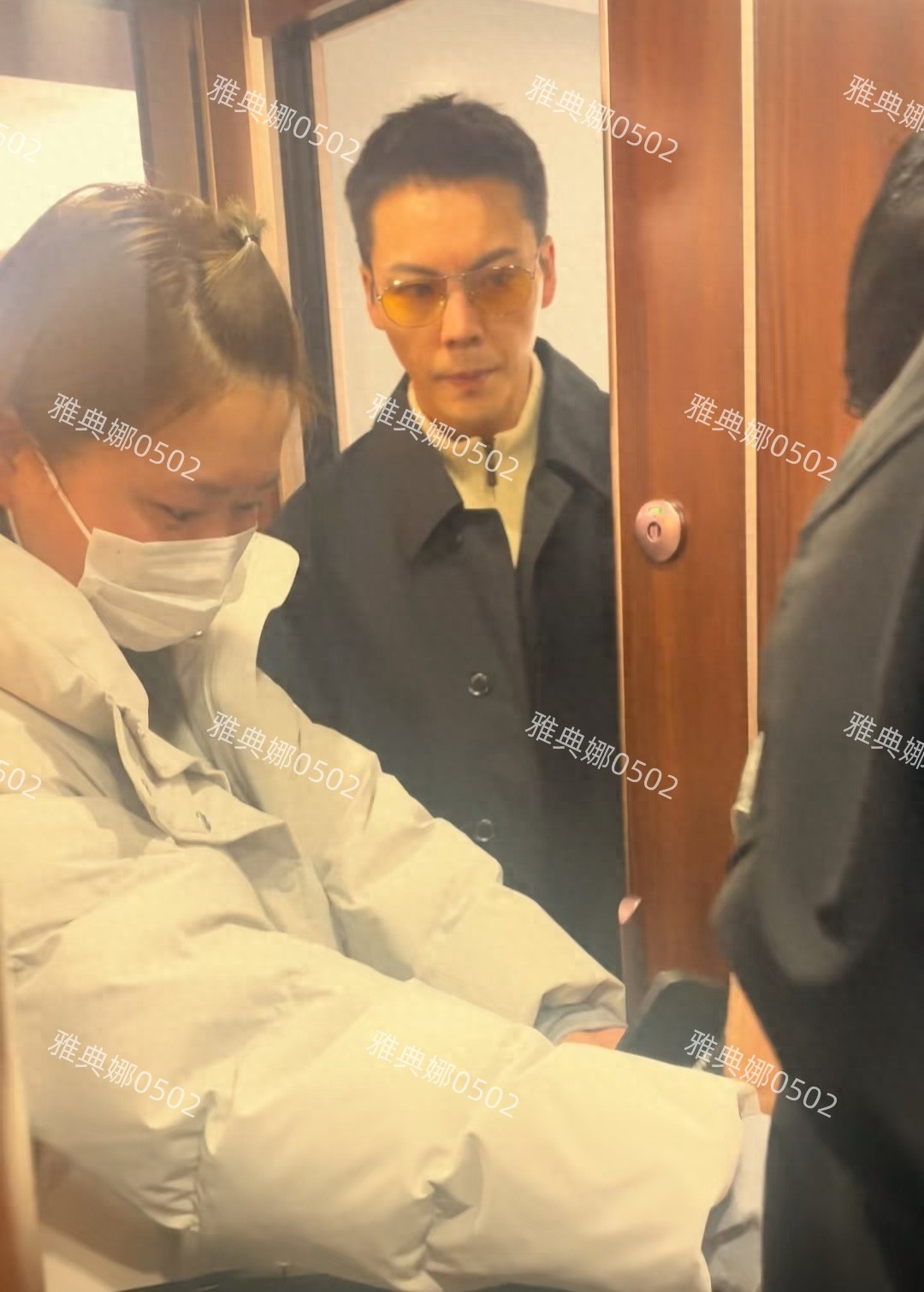 好离谱去沈阳的高铁上排队上厕所，门一打开居然是陈伟霆本人超帅