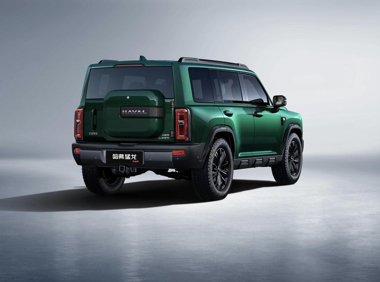 长城的小“越野”，复古方盒子车身，通过性强，还标配2.0T+四驱