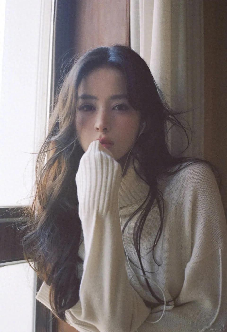 娜扎 元旦这三组都拍的好好 ???