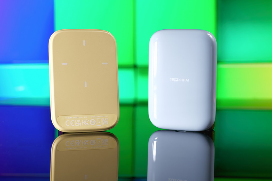 致態靈·潮流版磁吸移動硬盤實測：2000MB/s+4TB全平臺備份神器