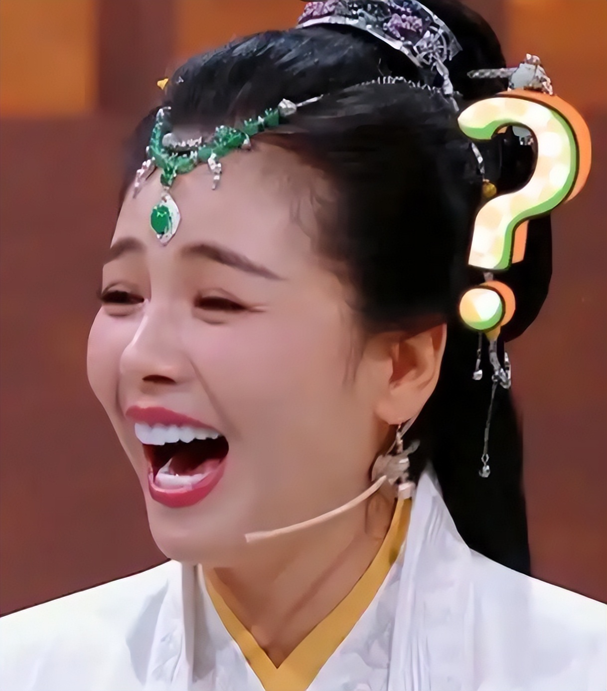 保剑锋没想到，出轨风波持续发酵，黄慧颐竟给他和妻子留足了体面