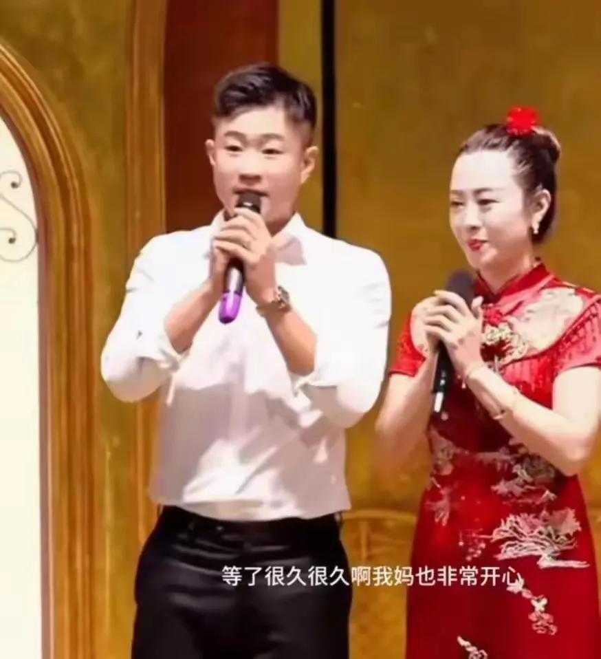 赵四前妻发飙了，直播时上演护犊子，不及王亮母亲温美玲