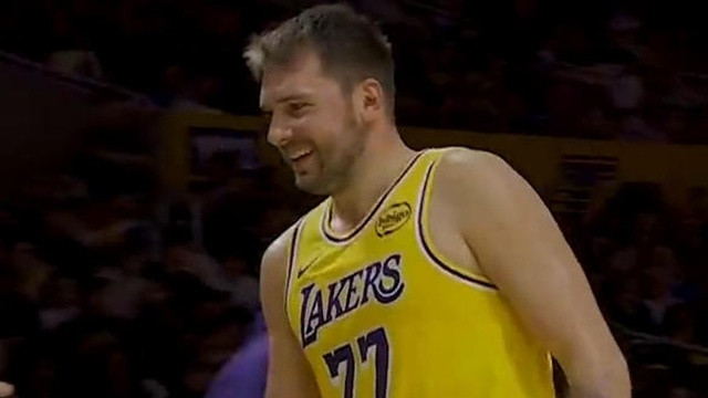 战至最后一刻，勇士3分惜败快船！湖人遭罚球绝杀，东契奇31+9！