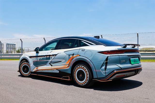 上市五年交付累计超过100万辆！比亚迪汉产品力到底有多强？