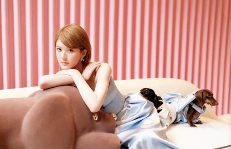 公司承诺“共渡难关”,赵露思却自曝生病还要赔钱?