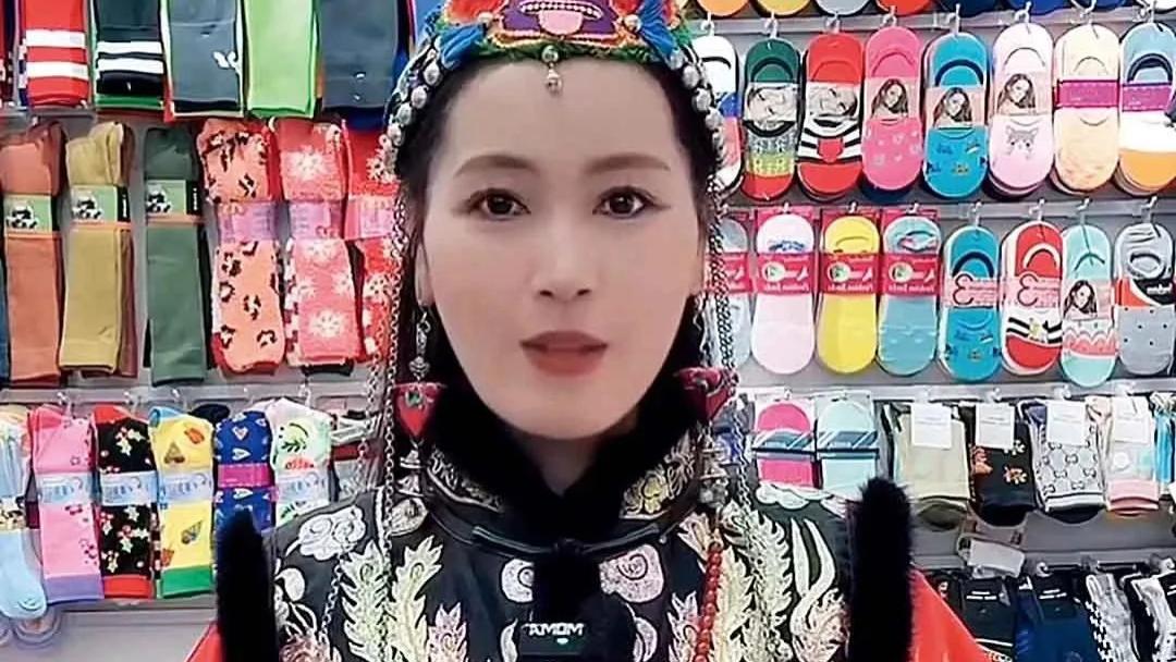 会用DeepSeek的电商，疯狂卖货？