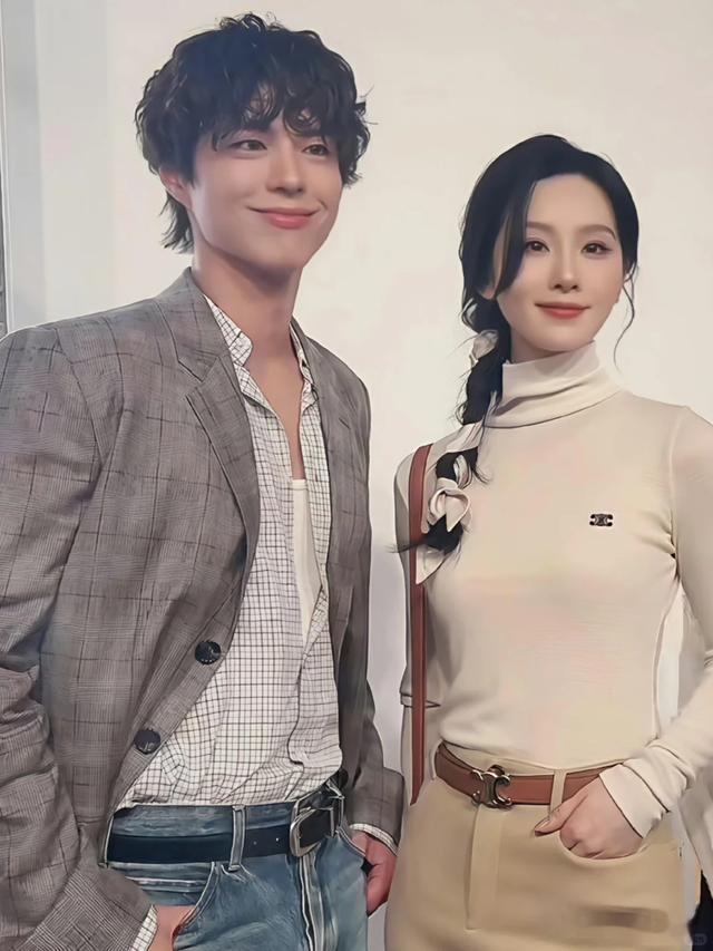 一场巴黎大秀，刘诗诗在娱乐圈高情商、江湖地位，展现得淋漓尽致