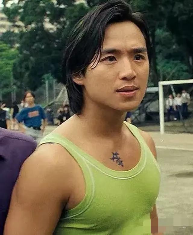 香港知名男星罕见露面,夫妻俩成美食博主,妻子妹妹是TVB女星