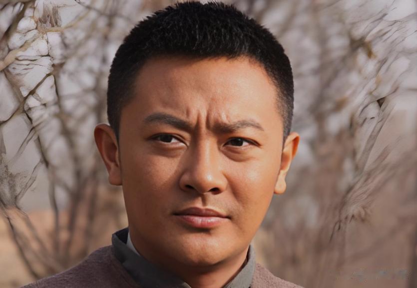 当年她败坏了印小天的名声，借此走红嫁给了导演，如今怎么样了？