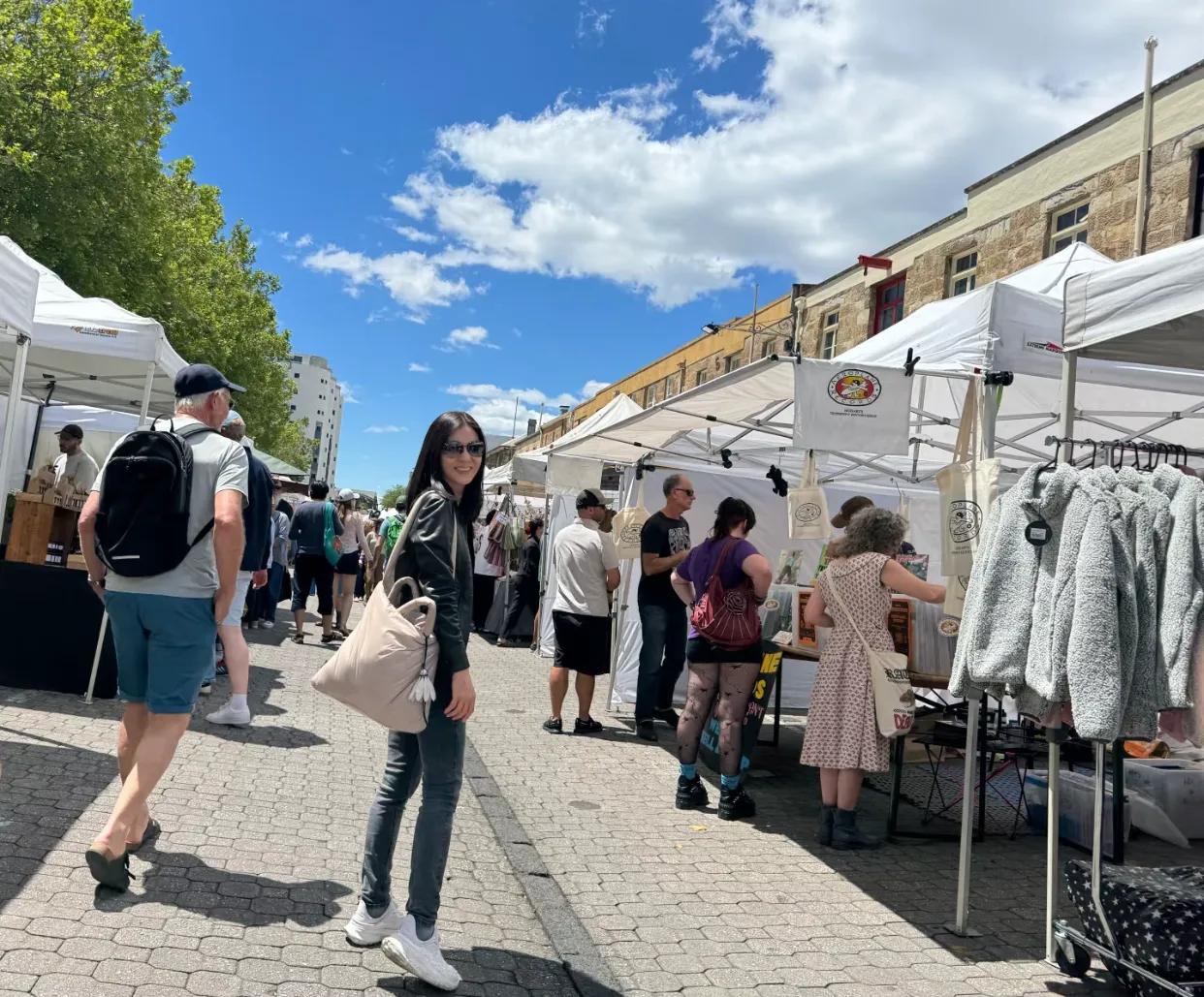 岁月不败美人！51岁杨采妮风采依旧，头发超多，就是有点恋爱脑