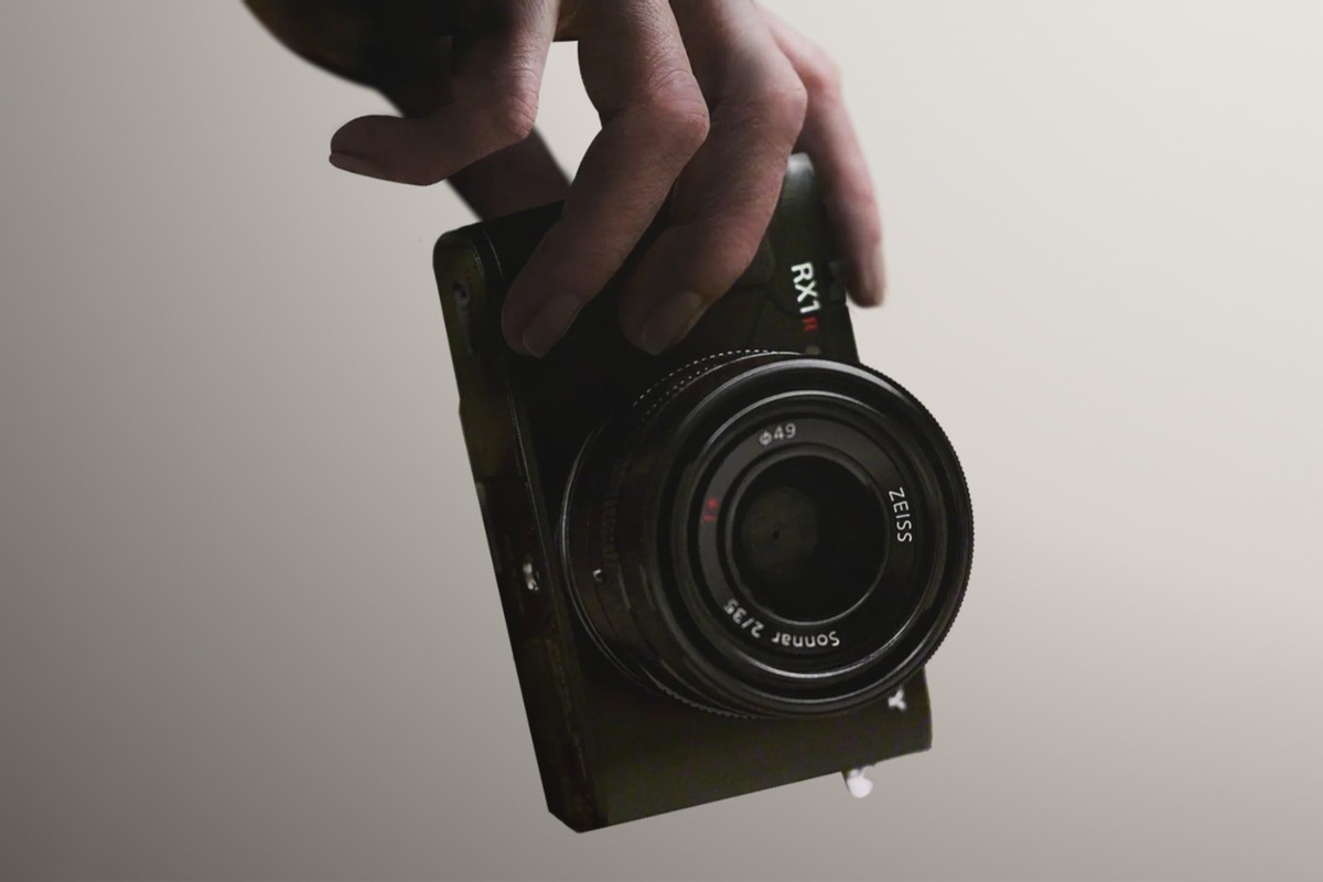 3萬多買個卡片機？憋了10年才升級，索尼RX1R III到底是啥定位