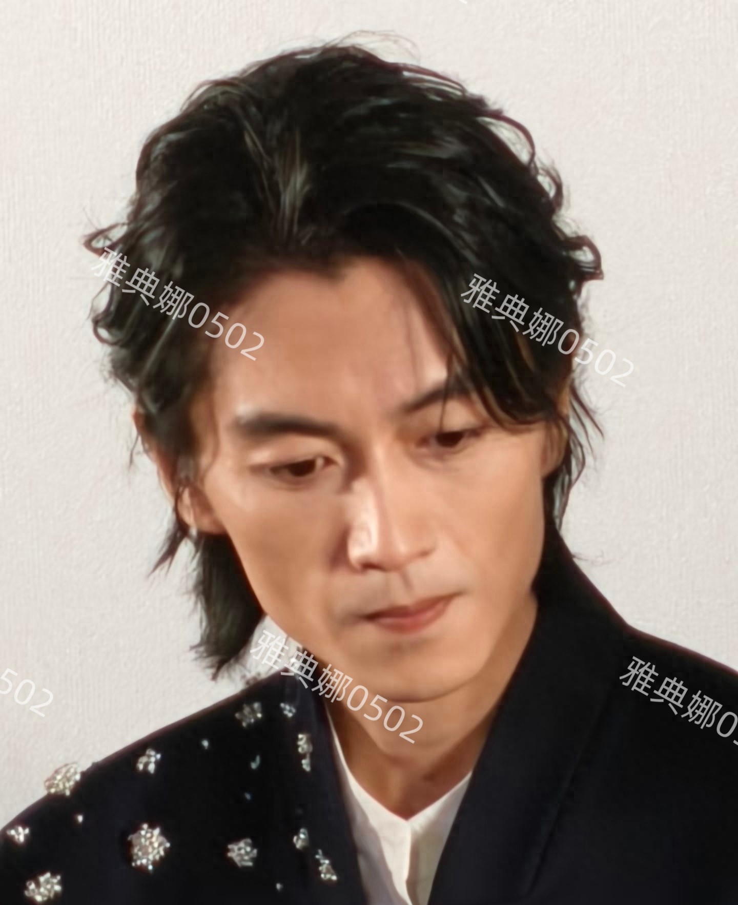 天啊，陈晓怎么瘦脱相了？ 猛一看以为是朱一龙或魏晨差点没认出来