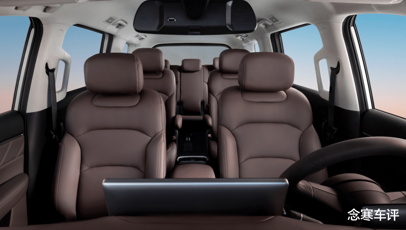 五菱星光730预售7.68万，一车三动力，续航1100公里，能对外放电