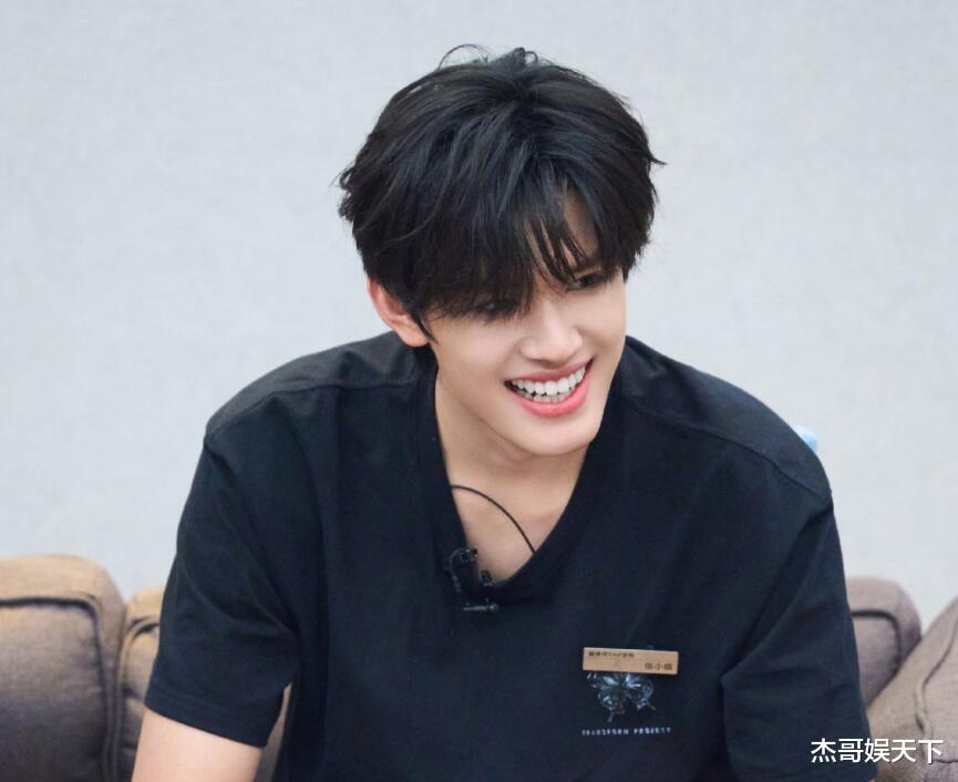 苏醒和张智霖这一跪，让《披哥5》彻底被打脸