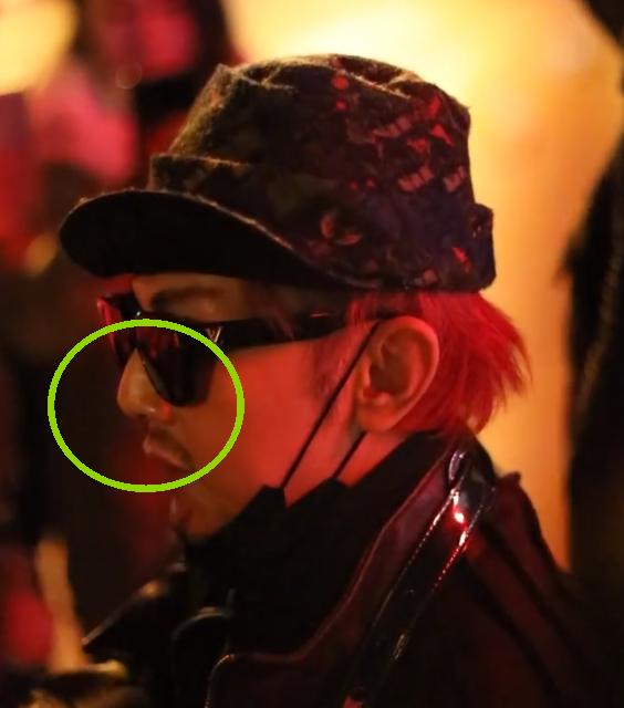 44岁“汪大东”颜值下跌，生图显老胡茬明显，牙齿不齐帅感全无