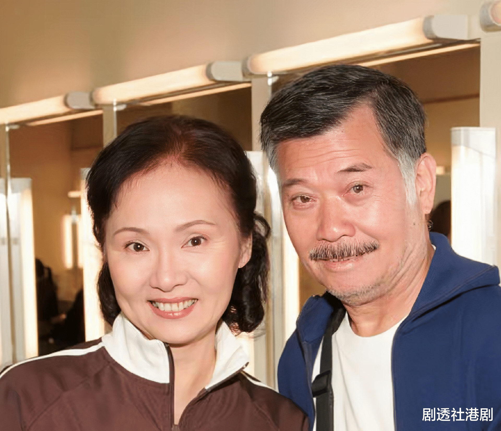 TVB知名老戏骨确诊胰腺癌,需长期住院治疗,老公想不开跳楼身亡