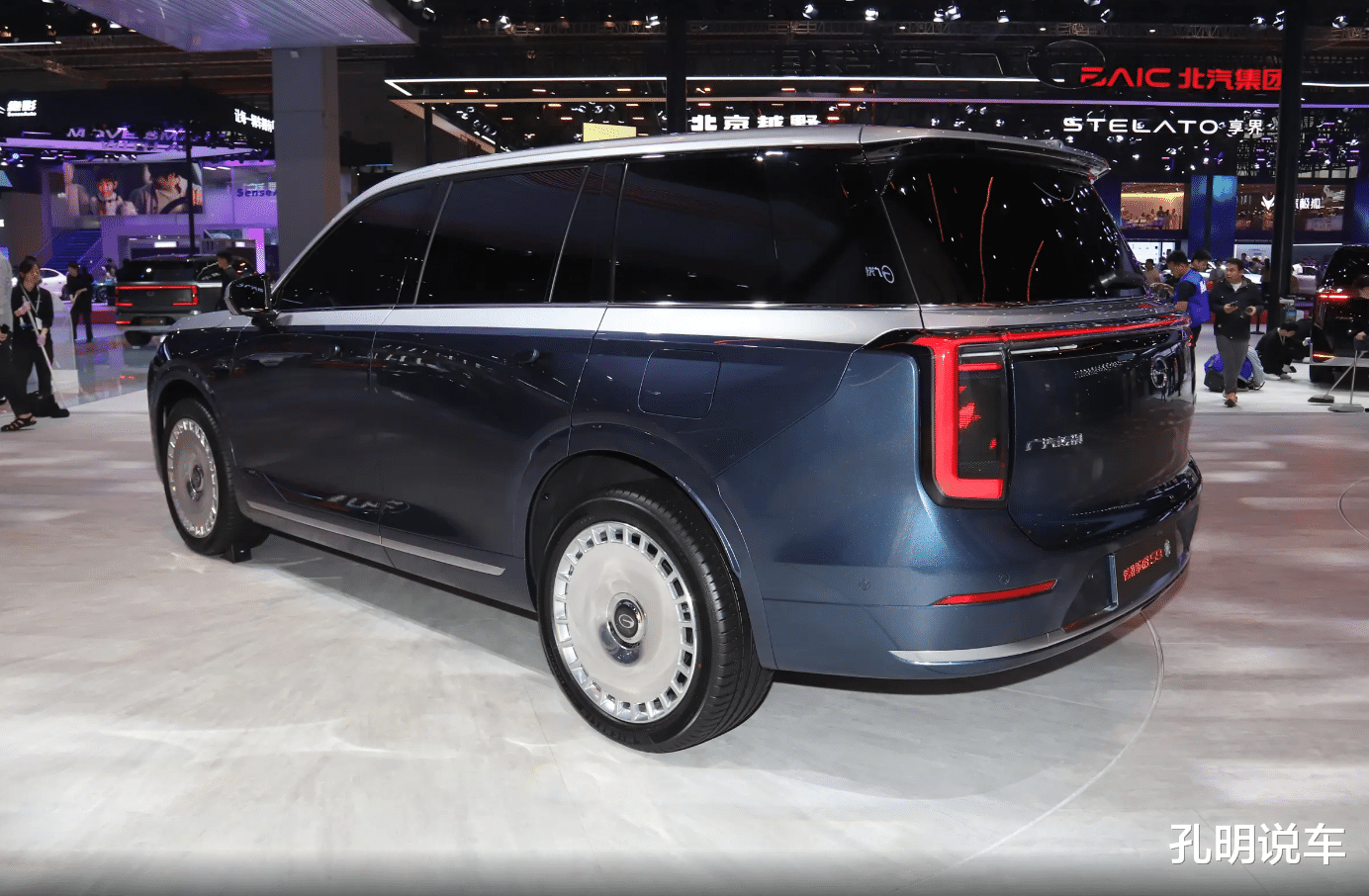传祺高级起来了,向往S9双拼色车身,大饼轮毂,冰箱电视有六座