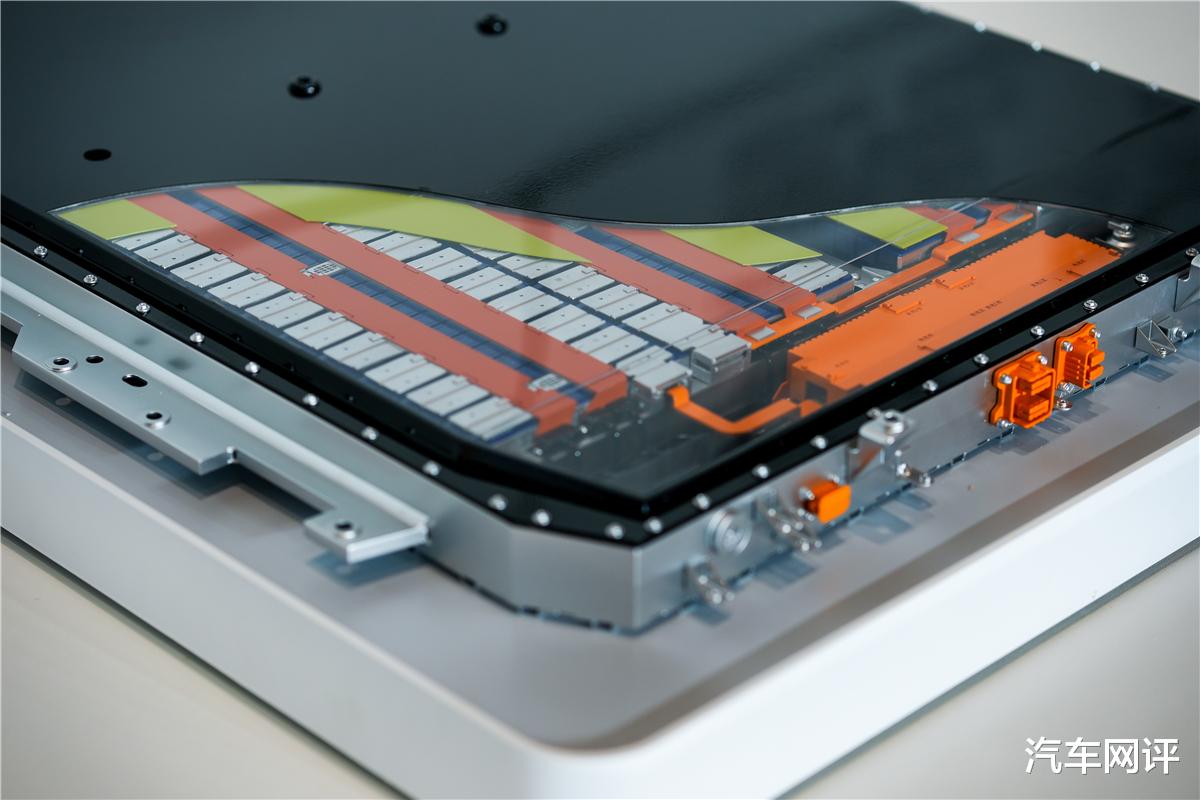 电池终极形态将至?星途ES8抢先押注全固态未来