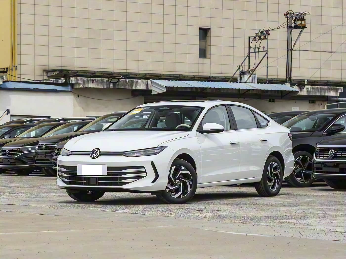 大众亲民版“迈腾”即将上市！换装隐藏门把手+电子怀挡，还看啥