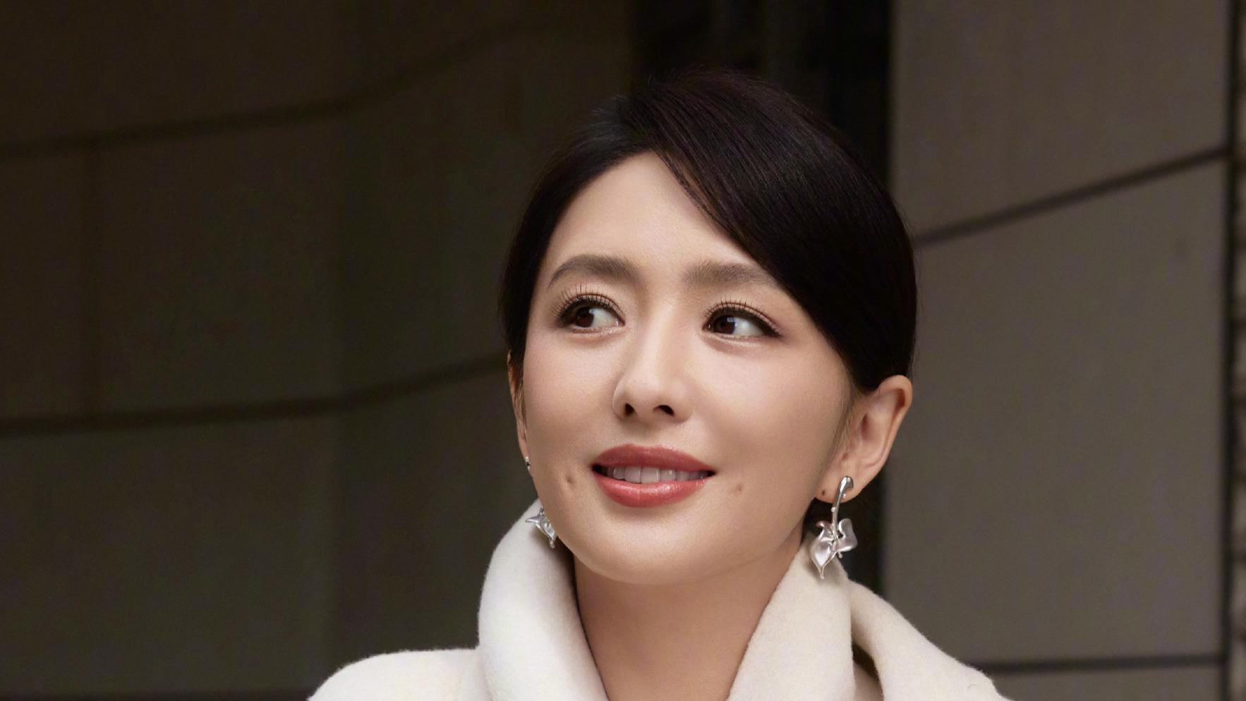 女明星，佟丽娅，丫丫笑的好甜啊