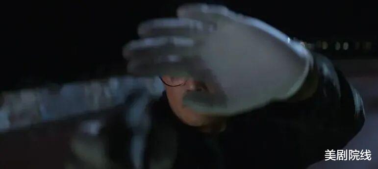 这部R级新片,杀疯了!