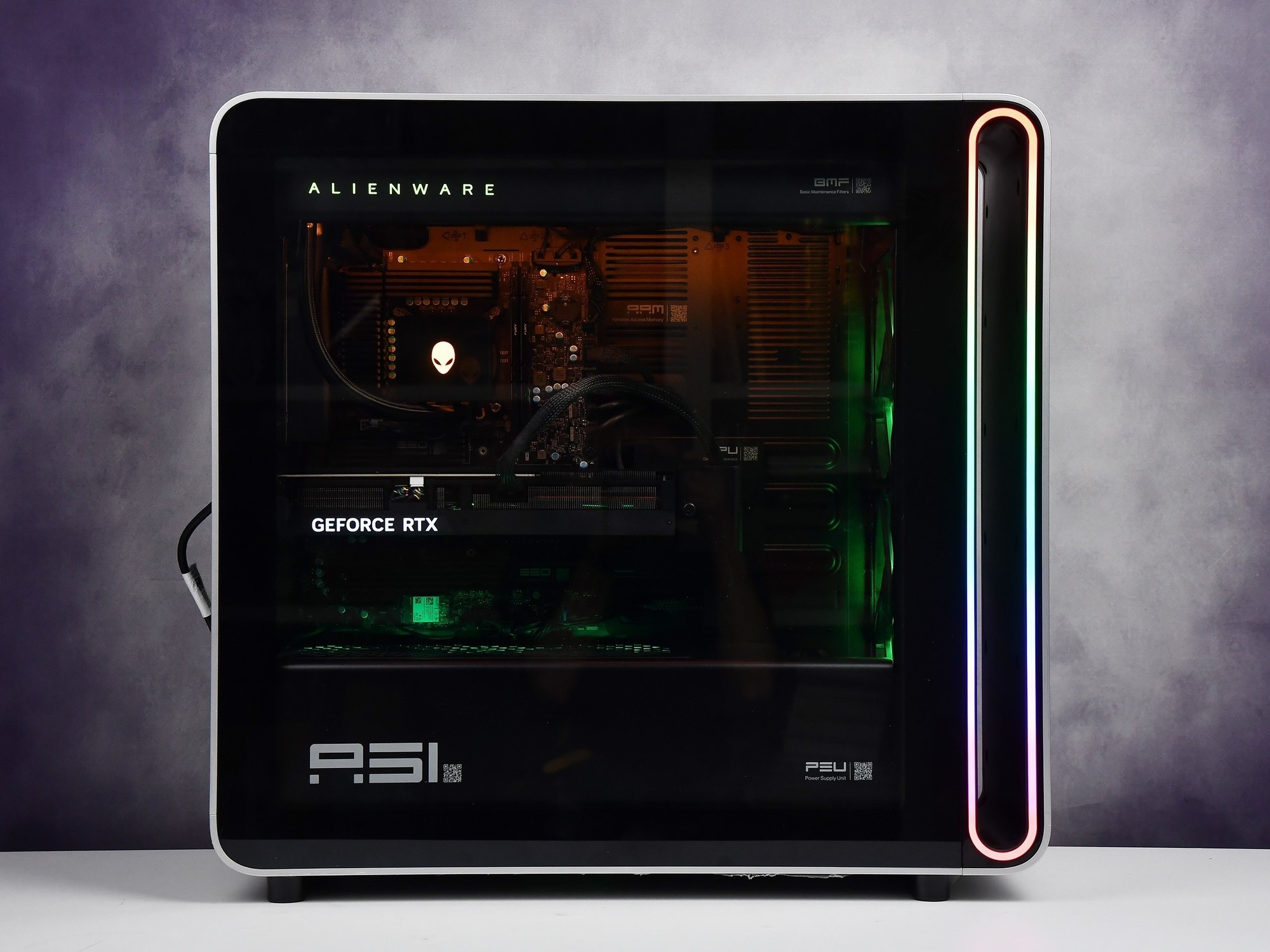 經典系列重啟延續極致體驗 外星人Area-51搭配AW2725D玩游戲是怎