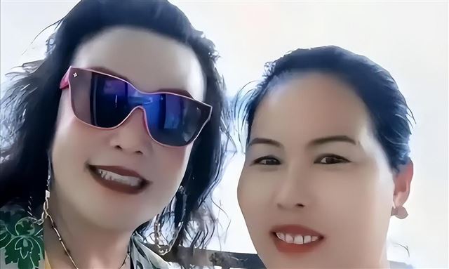 小杨阿姨首为大S发声!对比两任女主人,到底谁“更胜一筹”