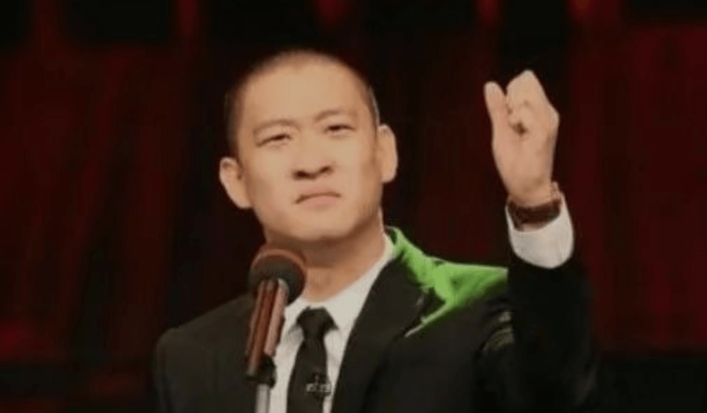 曹云金太委屈了，凭啥岳云鹏一场赚千万，而自己一场演出赚三十万