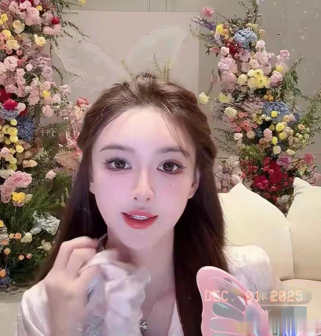 叶柯分手后自己带女儿，工作生活两不误，不依赖黄家经济独立