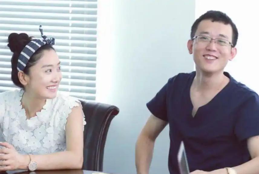 距春节不到一个月，凤凰传奇再传2大消息，封杀传闻彻底真相大白