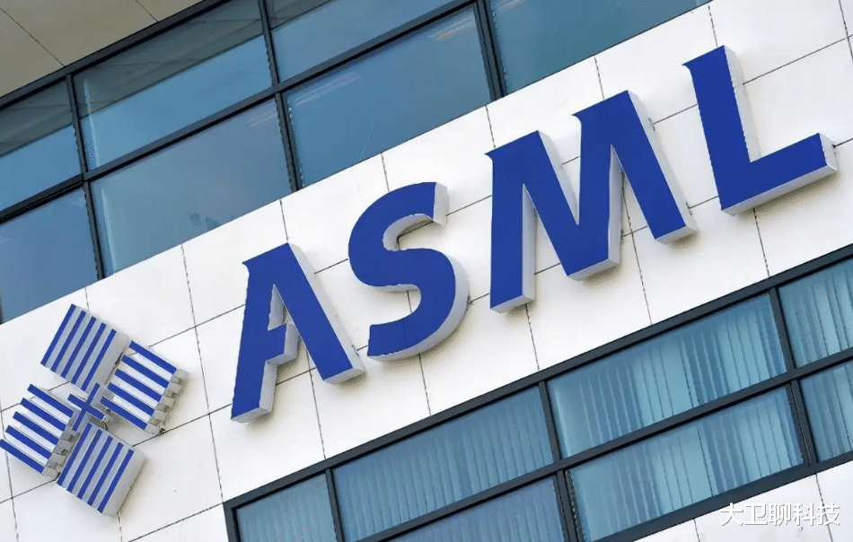 后悔听美号令了?ASML公司CEO指责:美打压手段只会适得其反