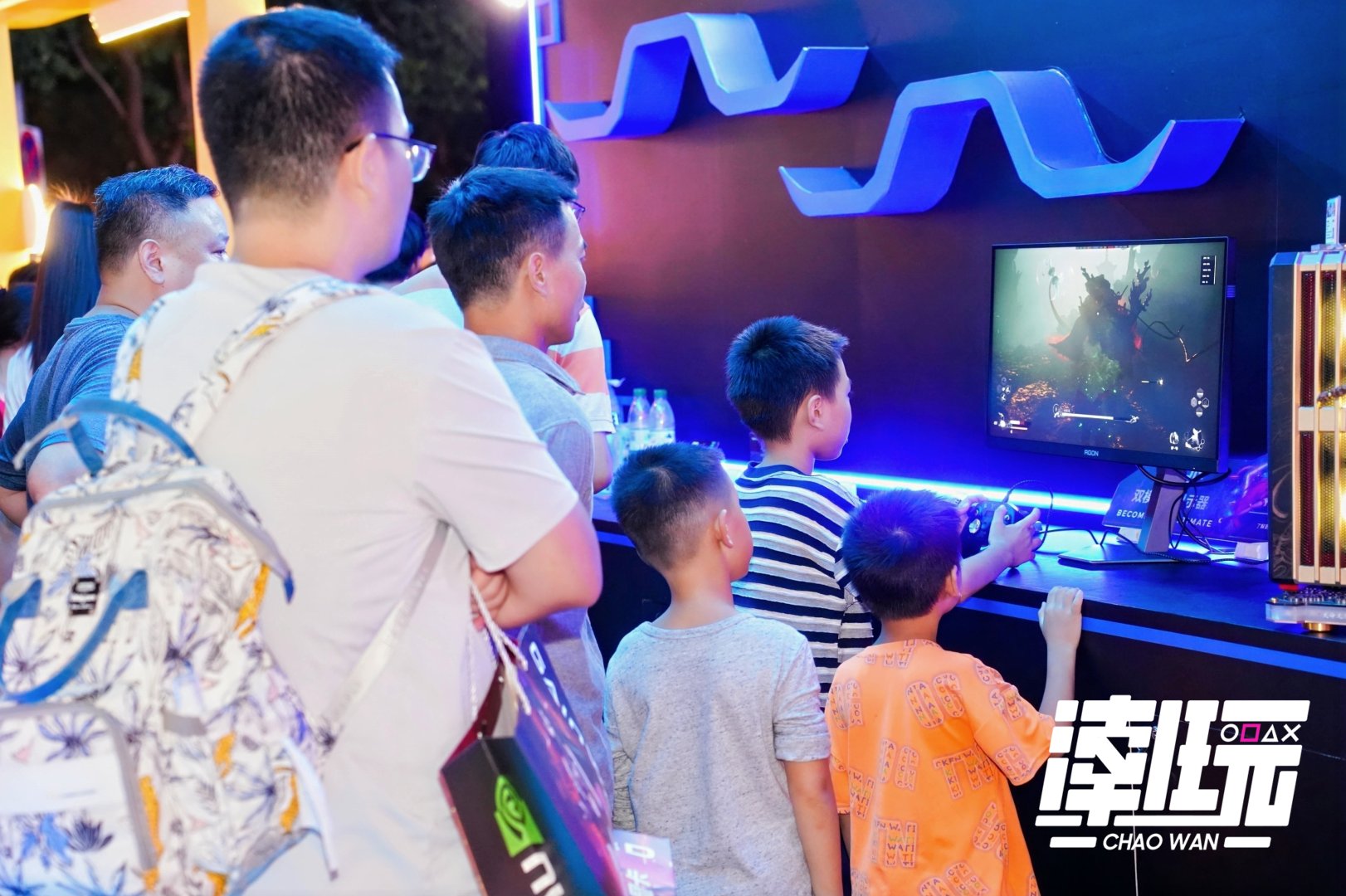 致態閃耀“潮好玩”福州站 潮趣科技點燃青春熱愛