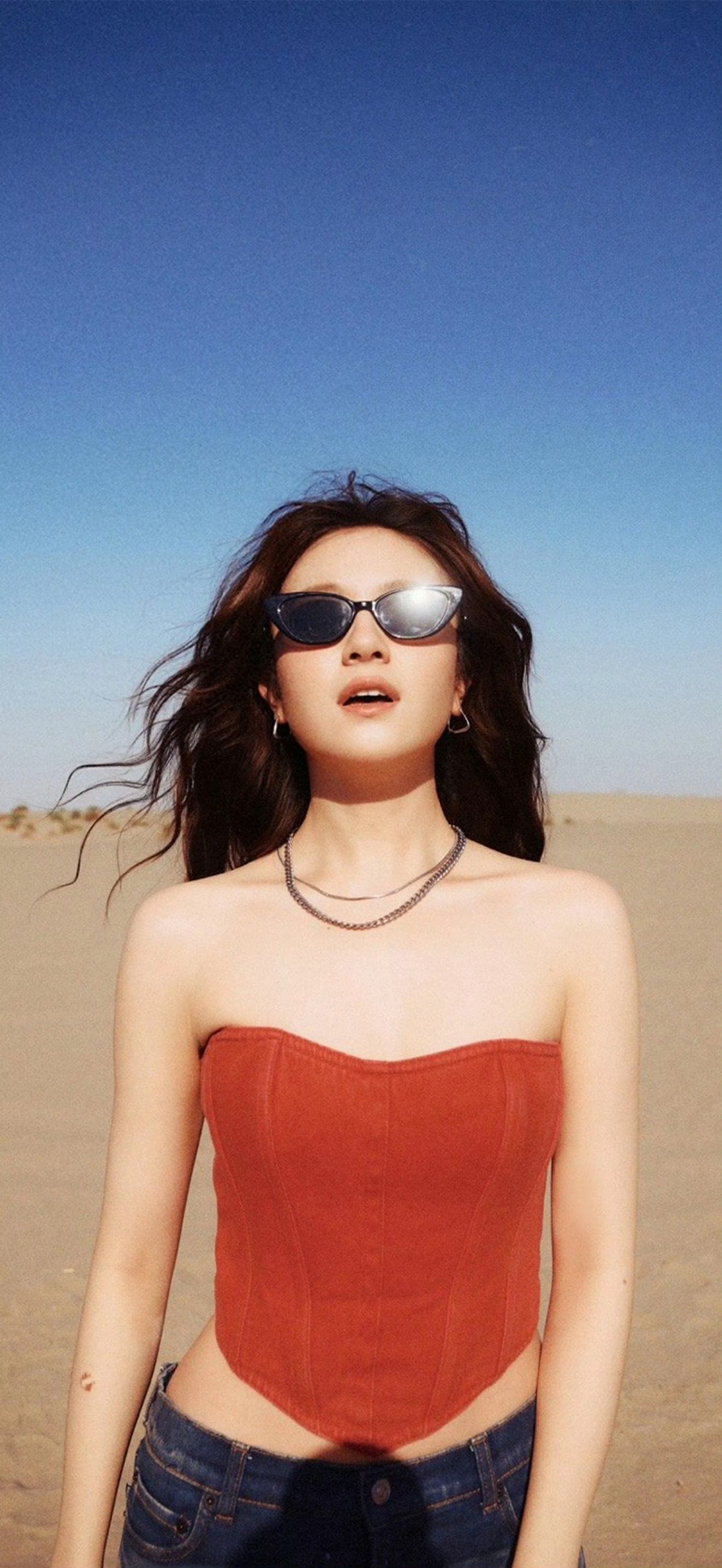 李兰迪青春随性美貌好有生命力，李兰迪壁纸