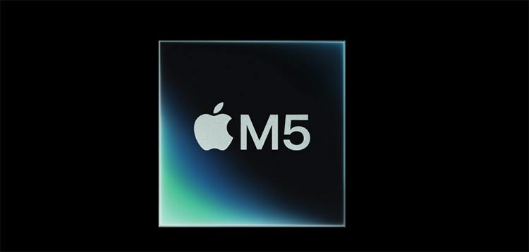 macOS新更新！M5 Mac AI性能飆升4倍，支持雷電5集群計算