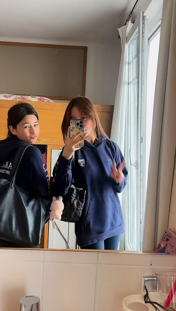 赵薇女儿晒留学日常,15岁黄新上高尔夫课,在宿舍做甜品生活惬意