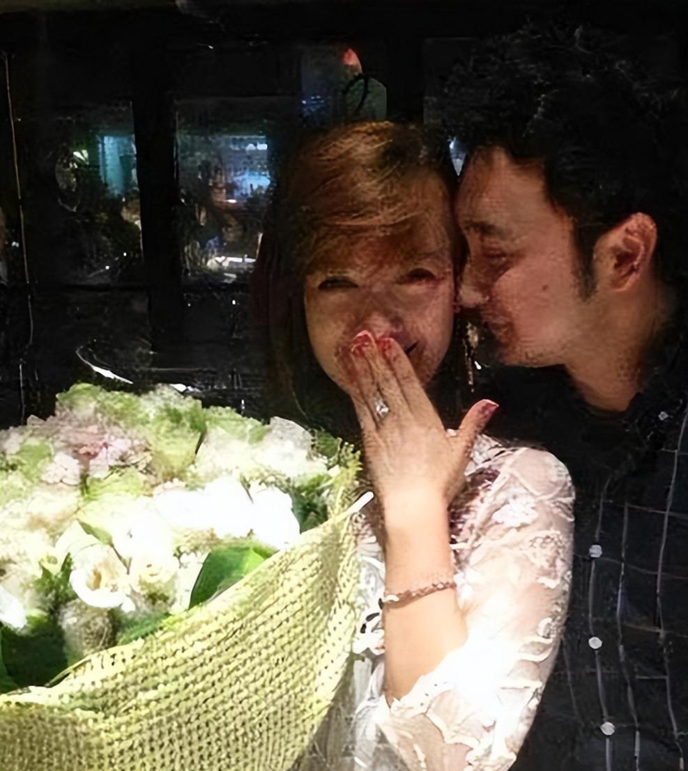 2026年春晚主持人官宣不到24小时,恶心一幕发生 尼格买提被骂惨了