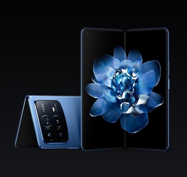 AI全景虛擬屏重塑移動辦公新范式 移動辦公該買哪款大折疊手機？