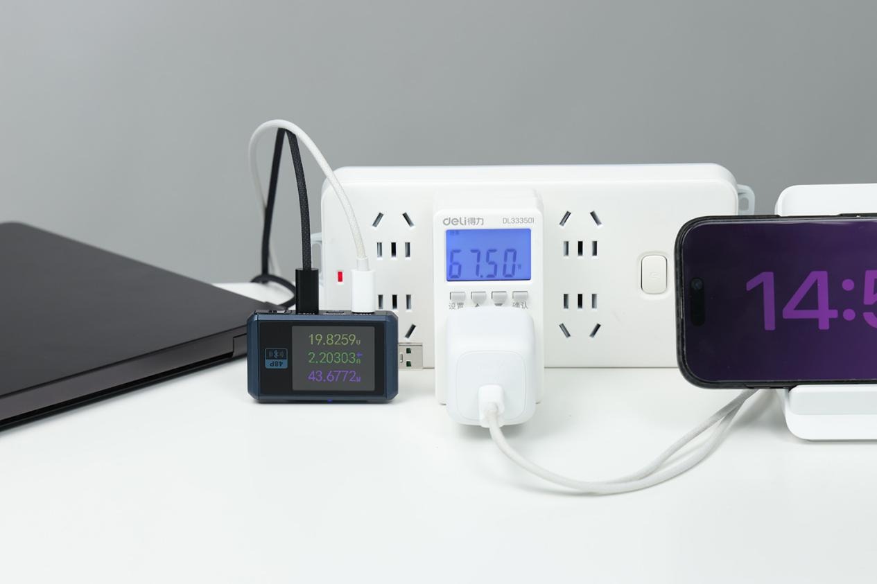充電器用完到底拔不拔？貝爾金67W零耗智充給了答案