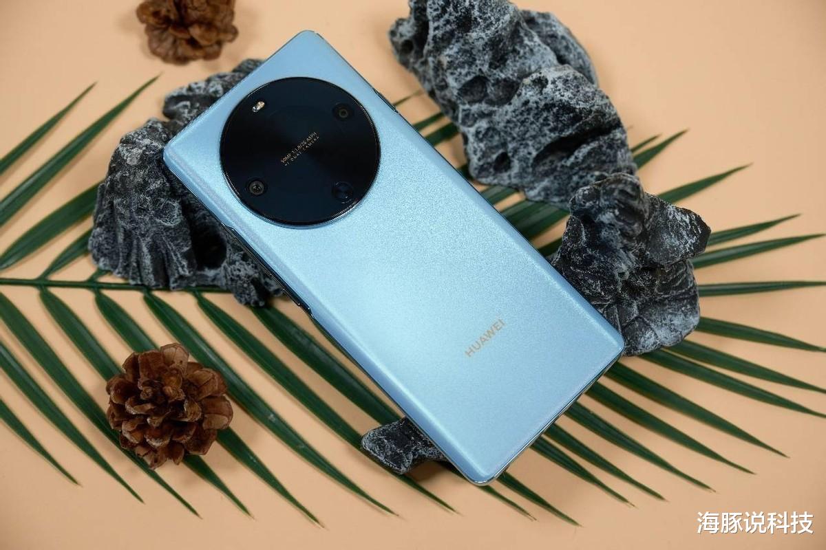 华为“水桶机”，6100mAh+麒麟芯+鸿蒙OS，售价十分亲民！