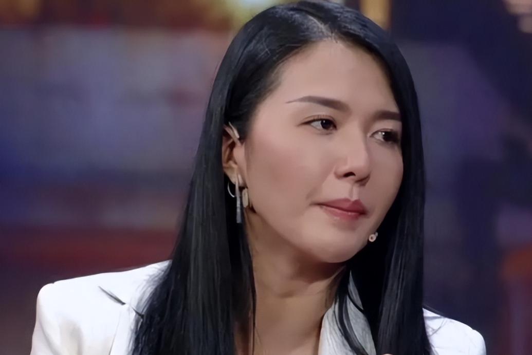 这次被央视“点名”的谭维维，暴露真实处境，原来刘欢当初没说谎