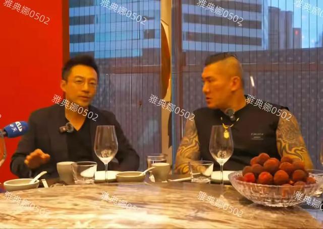 逛街偶遇马筱梅,汪小菲眼光不错本人确实是个美女身材颜值都在线