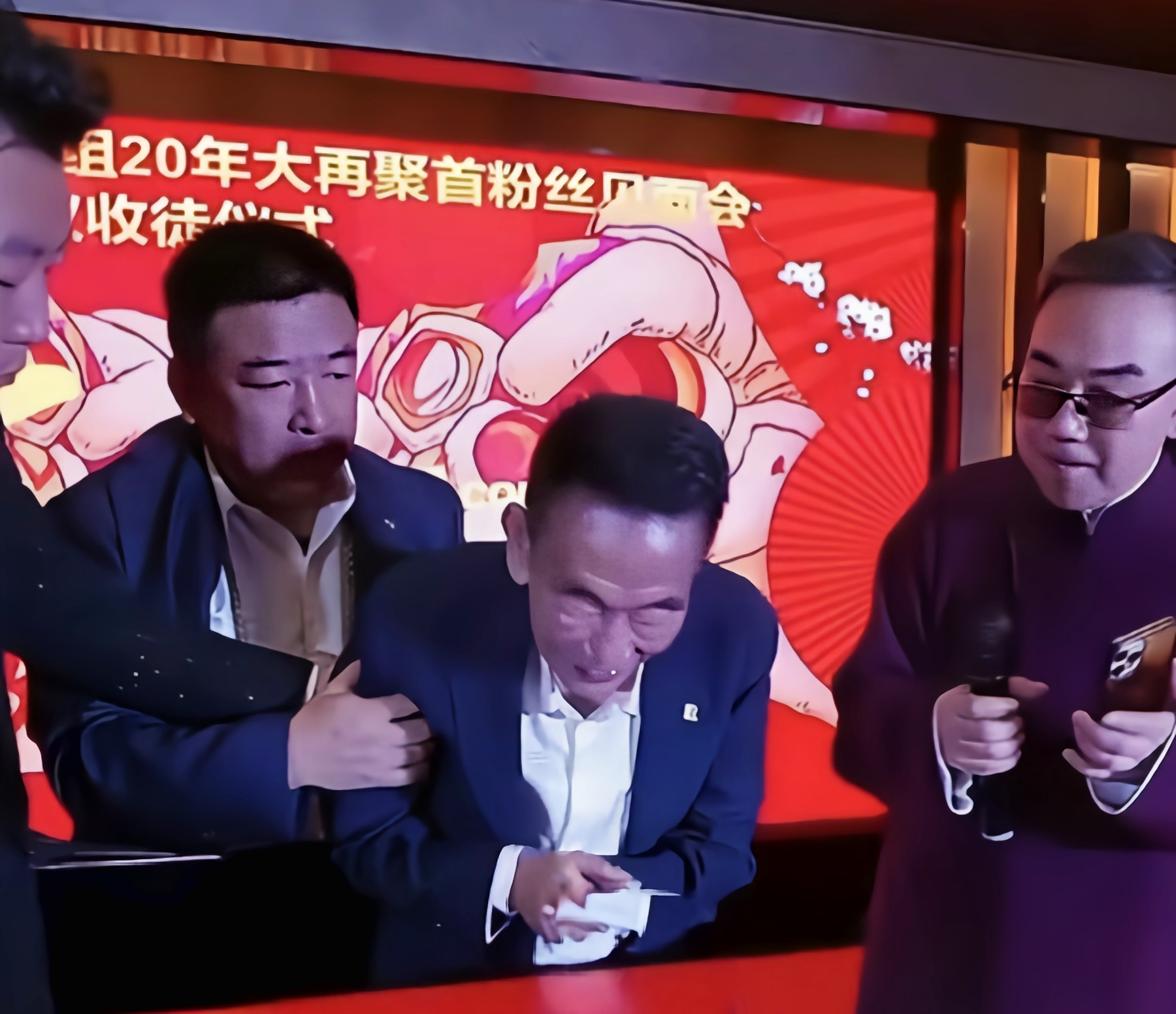 偷换概念?杨议拜师变收徒,德云社莫名“躺枪”