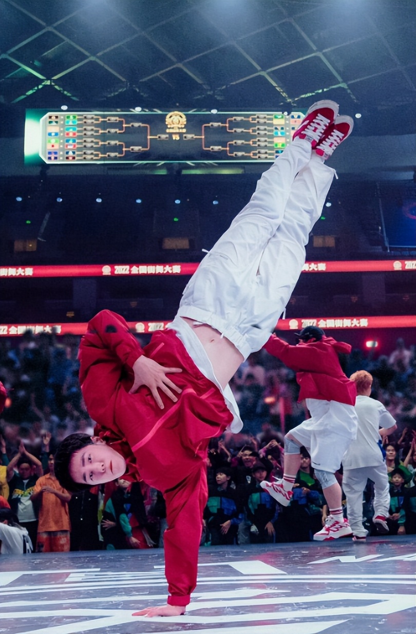 肖战也没想到，28岁王一博再破天花板，让整个娱乐圈沉默了