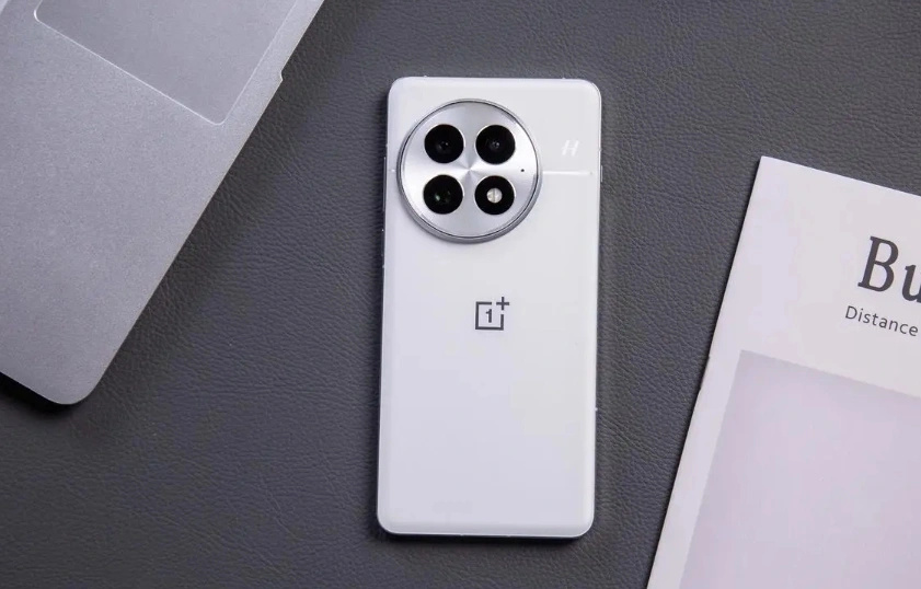 一加旗艦“重回低價”，24GB+1TB+驍龍8至尊版，國補后跌價1200元