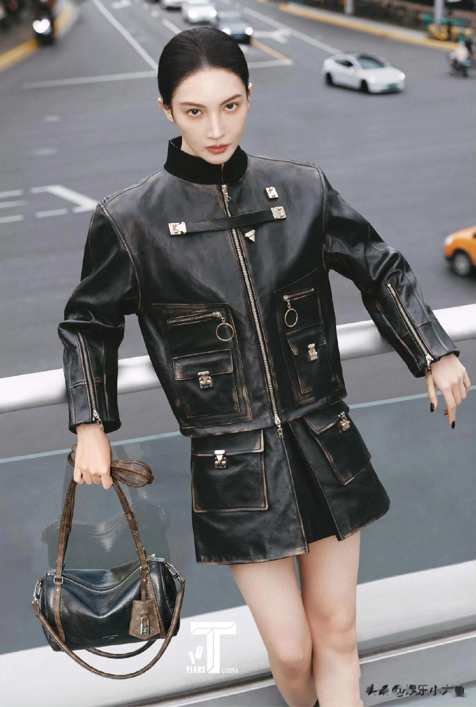 金晨最新杂志大片来袭，拍得高级又时髦，杨柳细腰惹人慕！