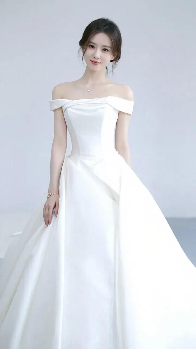 女星图鉴|刘诗诗|穿上婚纱的样子很美