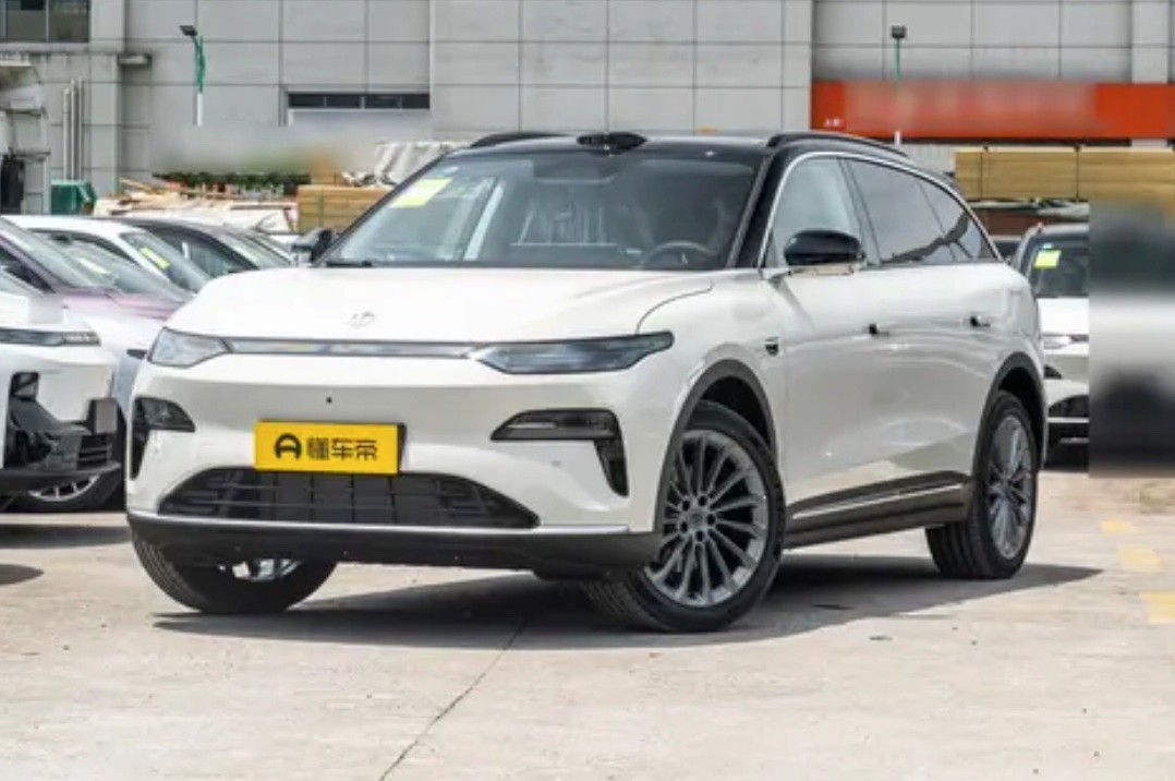 标配8295芯片加双叉臂，2026款零跑C11这波升级到底值不值？